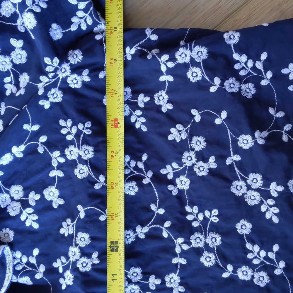 Ann Taylor ruffled blouse - Picture 2 of 4